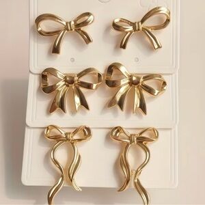 Gold Bow Earrings Set
